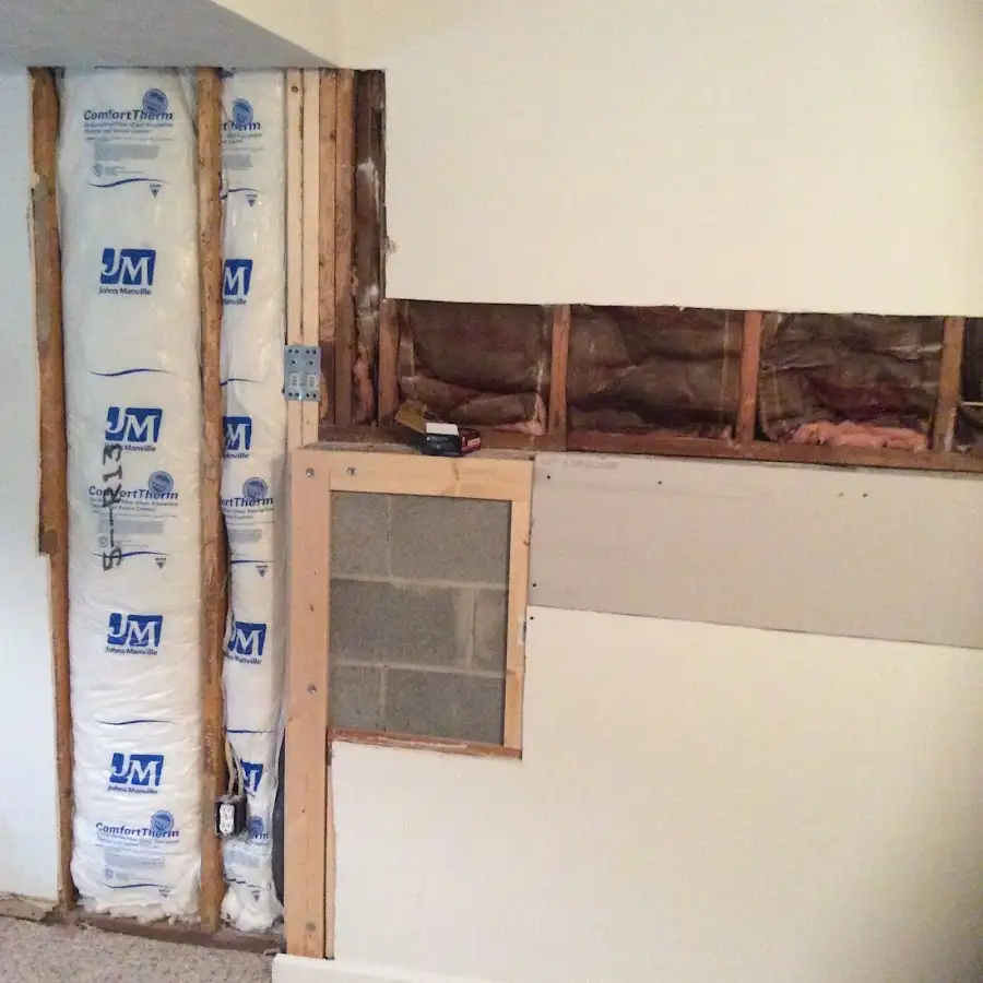 Wall insulation replacement during Structural Drying in Sycamore